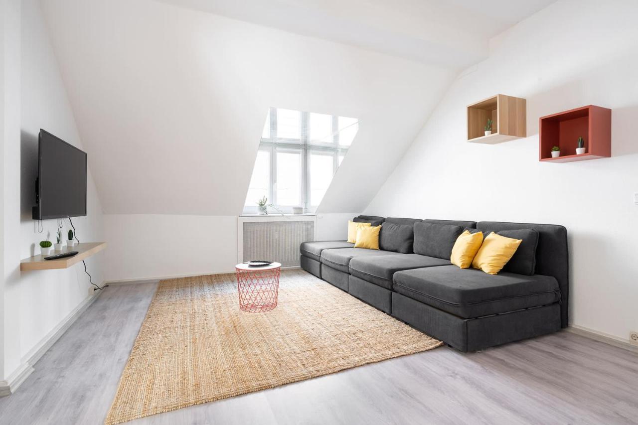 2 Bedroom Top Floor Apartment Direct On Marienplatz Munique Exterior foto
